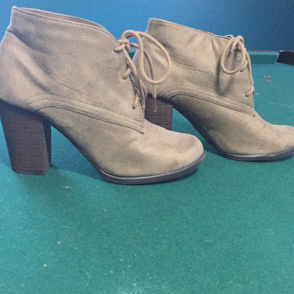 Ankle boots